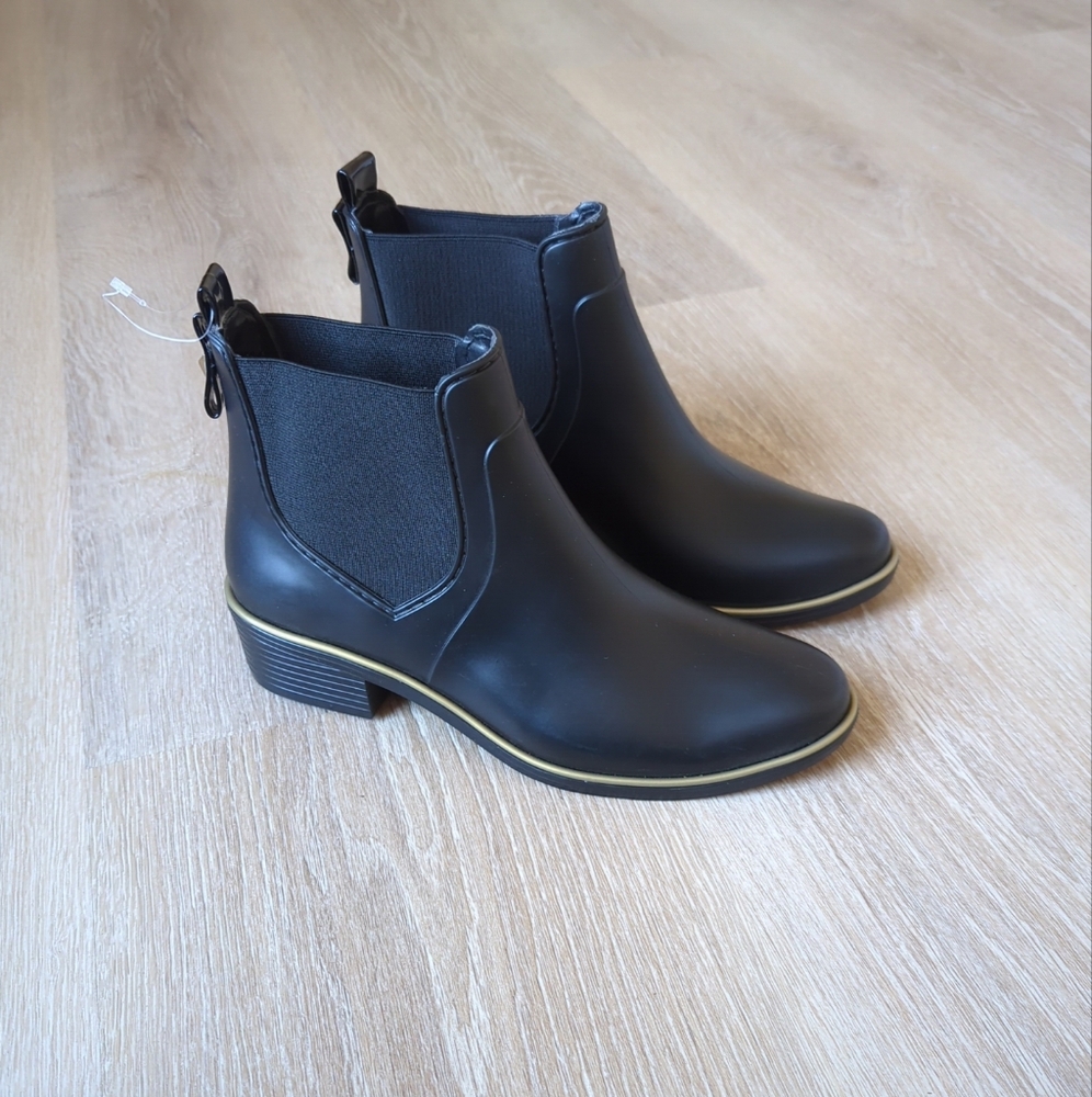 Kate Spade New York Solstice Rubber Rain Boots Black 7 Chelsea Water Resistant